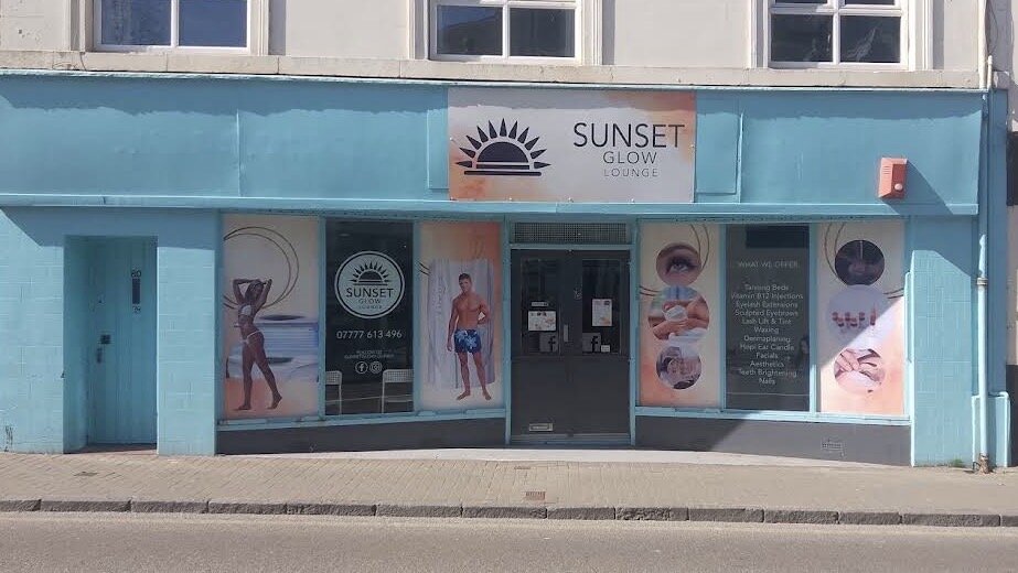 Sunset Glow Lounge shopfront in Maybole